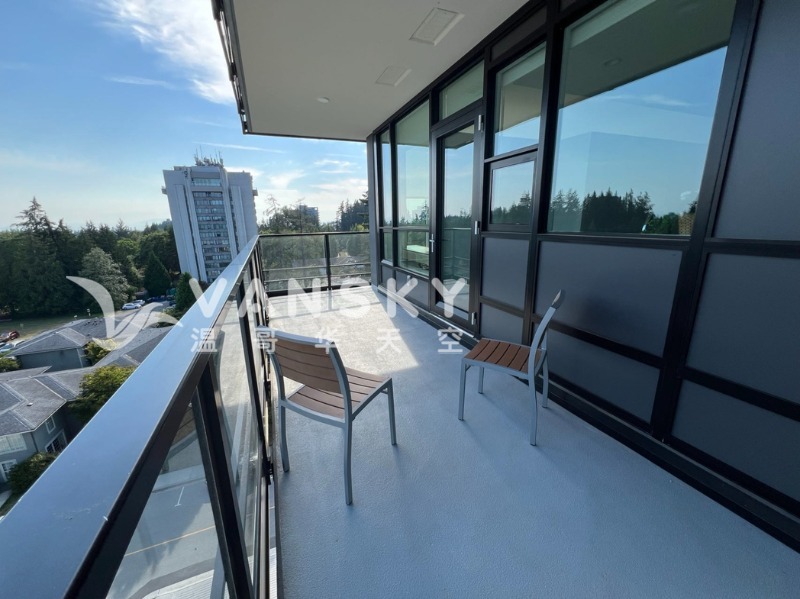 250411153952_balcony 2.jpeg